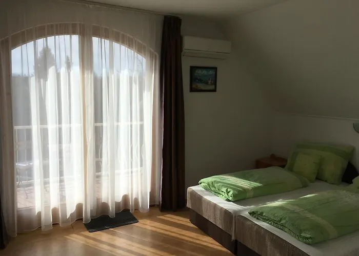 Balaton Vendeghaz